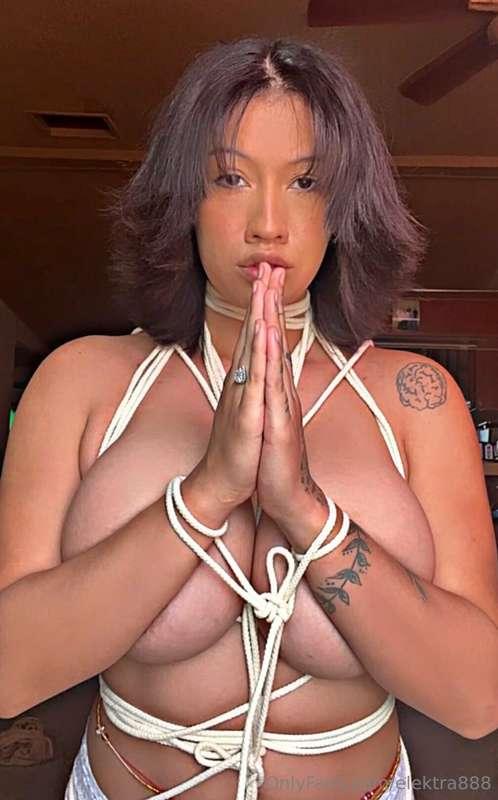 Rope content is sent to your private messages 😉 if you’re a ..