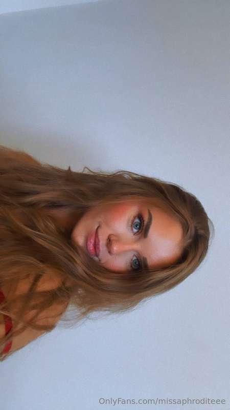 Like this post if you love my hair ✨