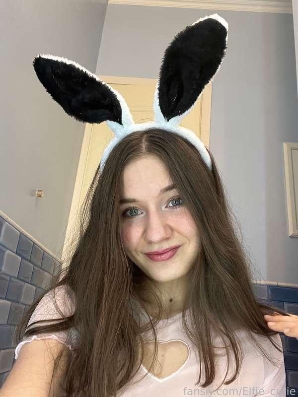 Am I cute or more sexy? ☺️