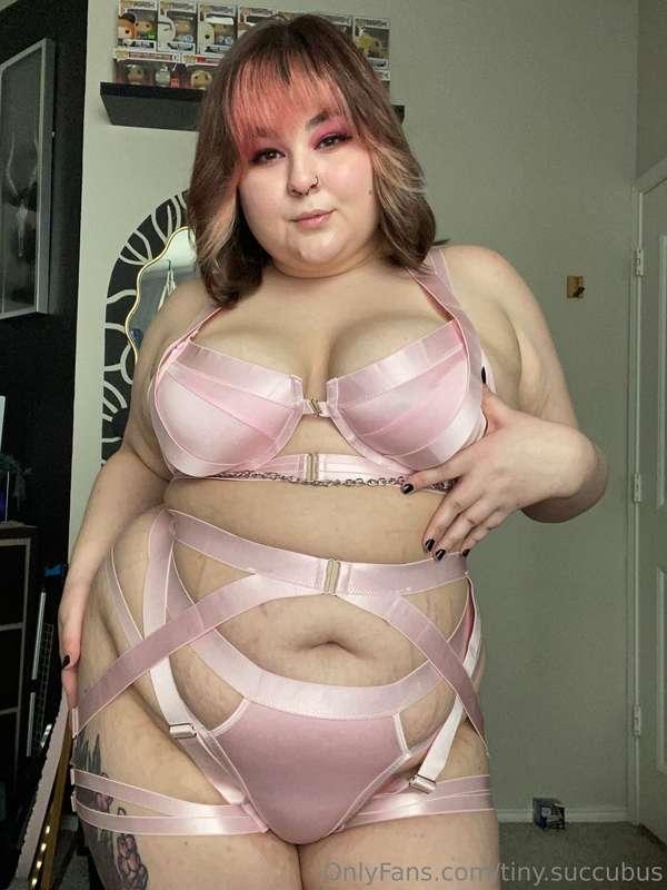 How do I look in pink? 💕