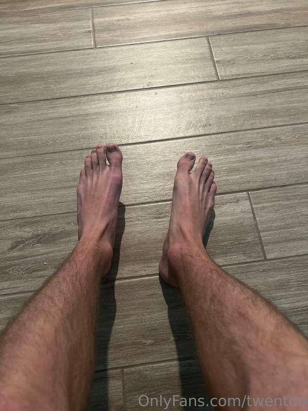 Don’t know who’s into feet but here u go
