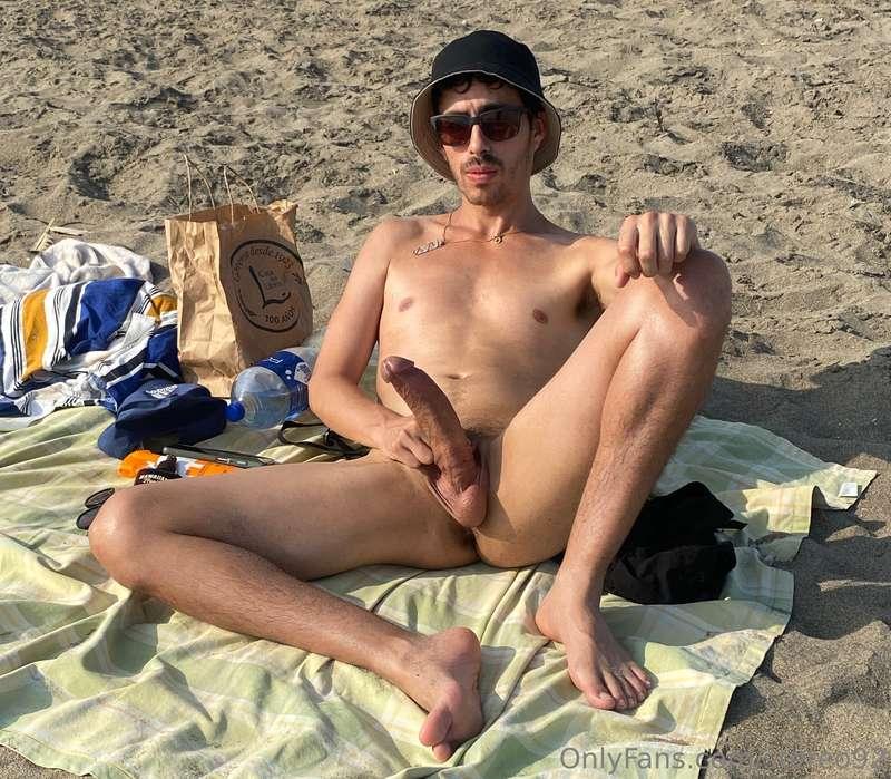 Que ganas tengo que te sientes en mi verga 🍆🤤