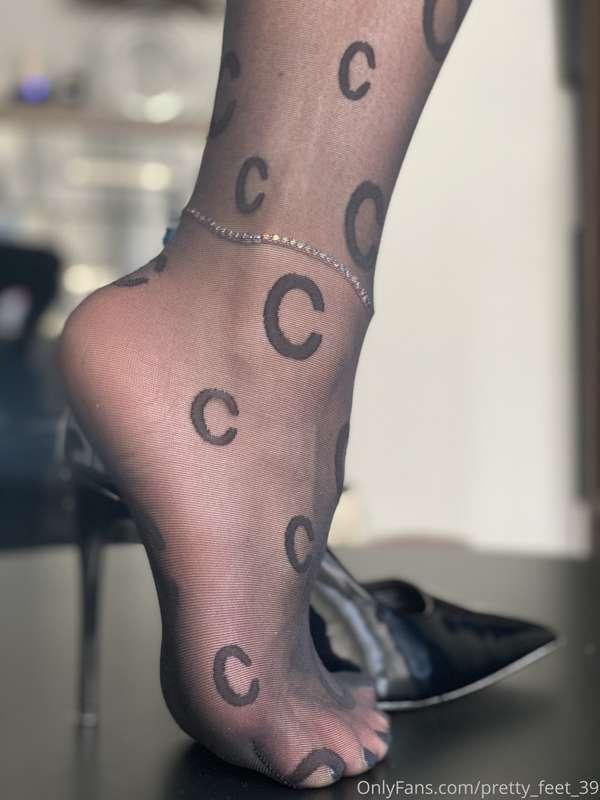 pretty_feet_39 image #2