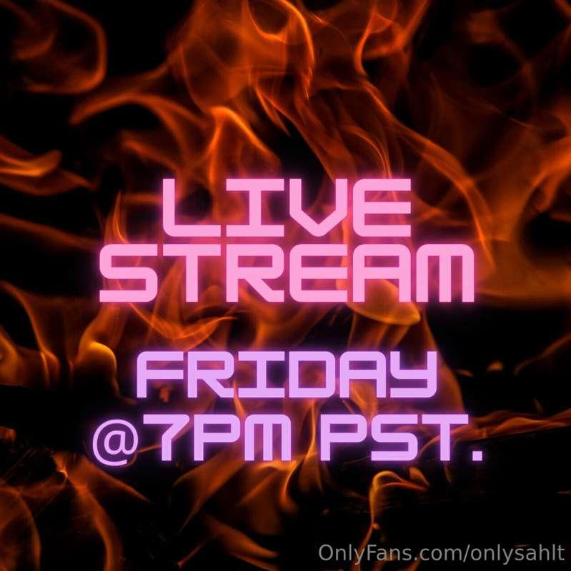AlyciHub just dropped in the DMs!!! AND i’m going live tonig..