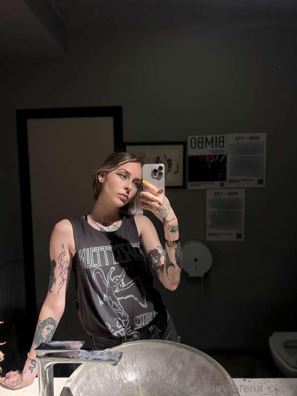 #mirrorselfie