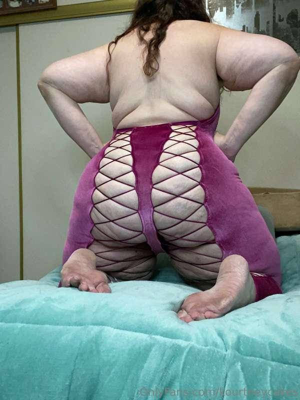 kourtneycakes image #3