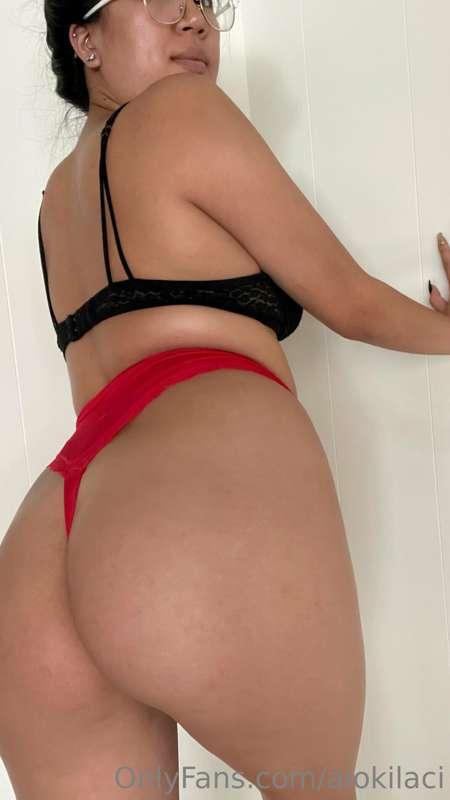 🍑Happy Hump Day🍑 
# Tell me what you would do to my ass.