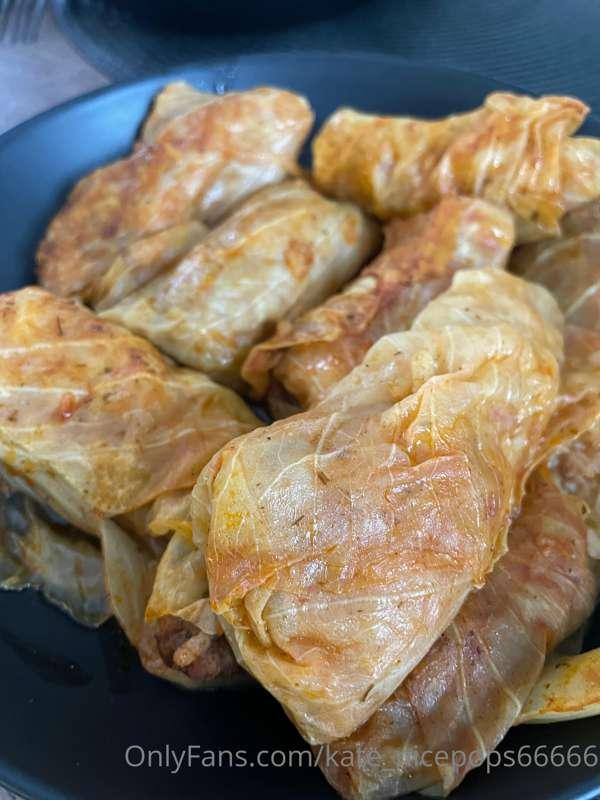 Today I cooked a famous Ukrainian dish - cabbage rolls) 
Whe..