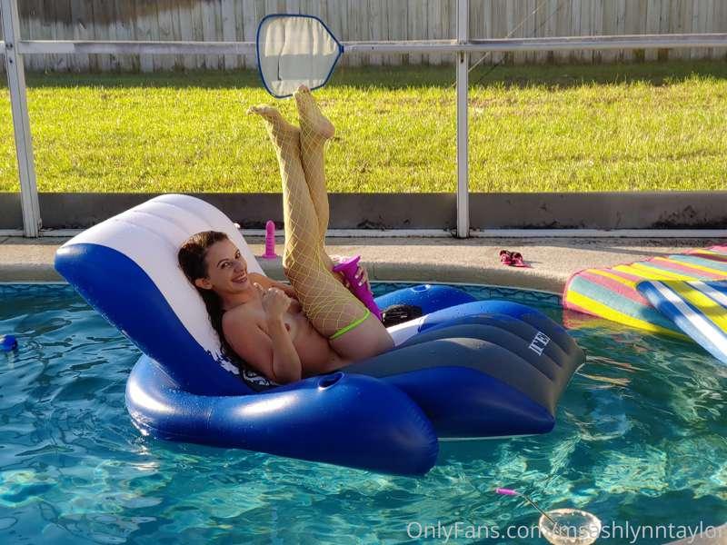 Will you have a splashing day with me 💦💦