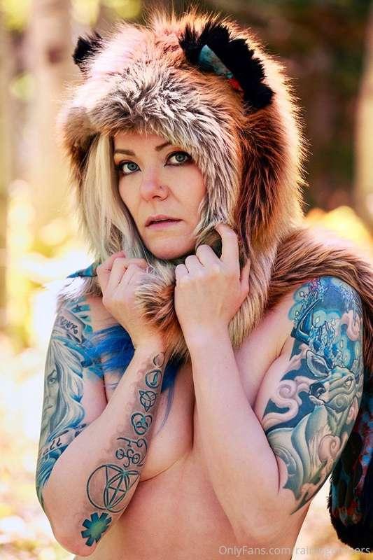 Foxy (nudes)