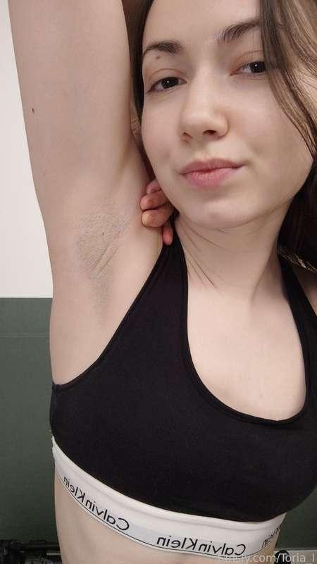 My sexy sweaty armpit 😏❤️

#armpits #armpit #sexy #gfe #worship #selfworship #smooth #fyp 