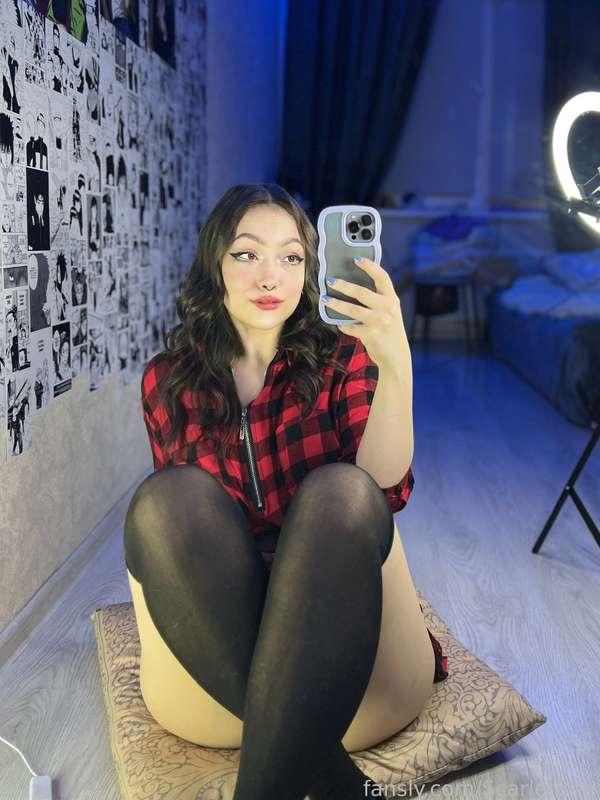 scarletbae image #1