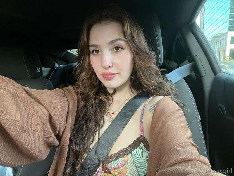 Are you having a good day? Tell me about it in the DMs 💌