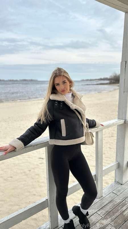 I noticed that all the models on this site have very similar..