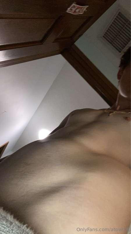 Abs are starting to look better… drop a ❤️ if you agree 