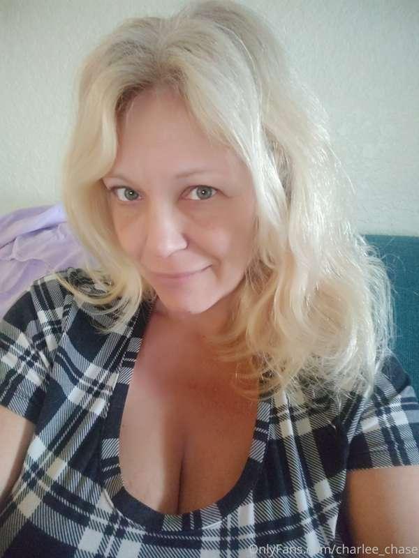 Good morning! Happy Saturday. It's my final day of vaca.