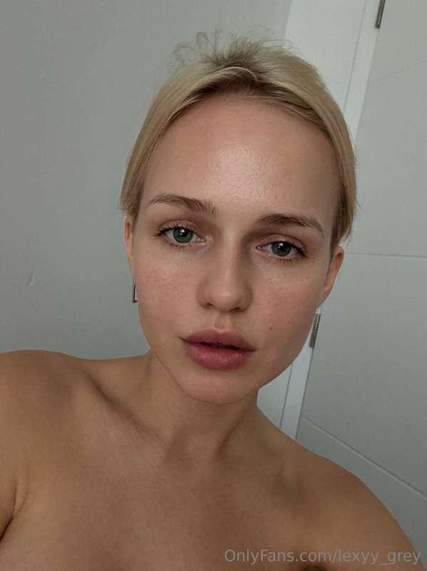 A rare view of my face for this site, no makeup, just after ..