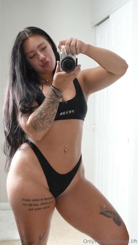 Serving you these black undies. Did you like it?🖤