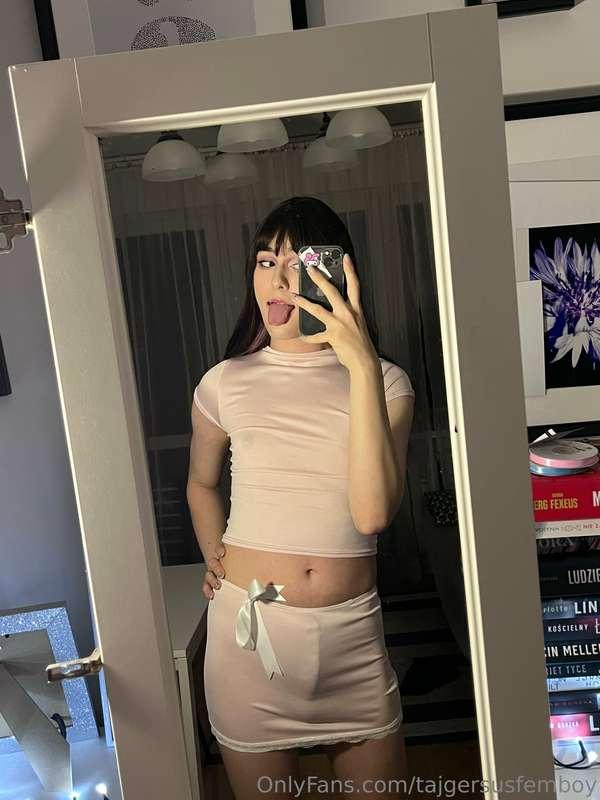 big dick in my tiny skirt >.<