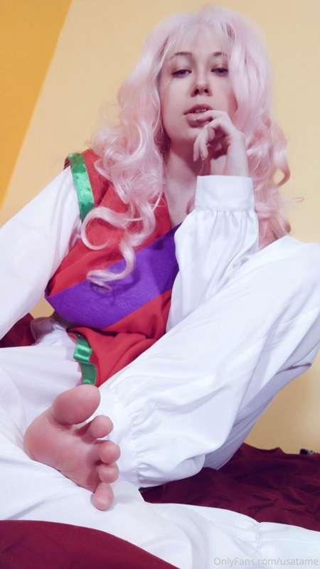Come and suck on this (,,¬﹏¬,,)