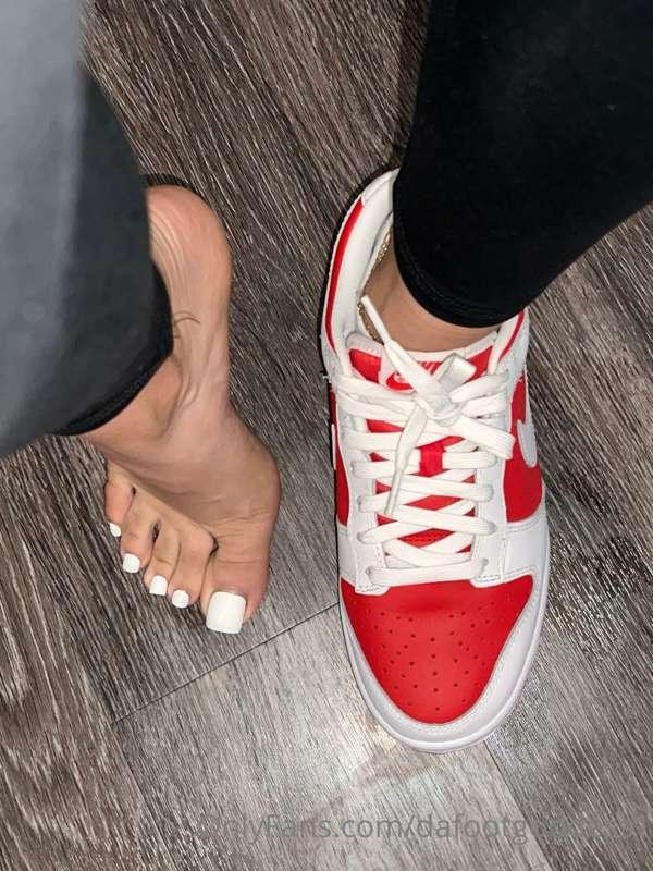 dafootgoddess1 image #1