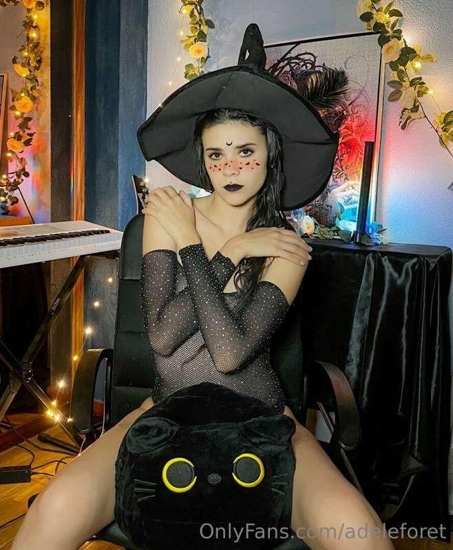 Your little witch is going to cast a spell on you!! 🎃👻 happy..