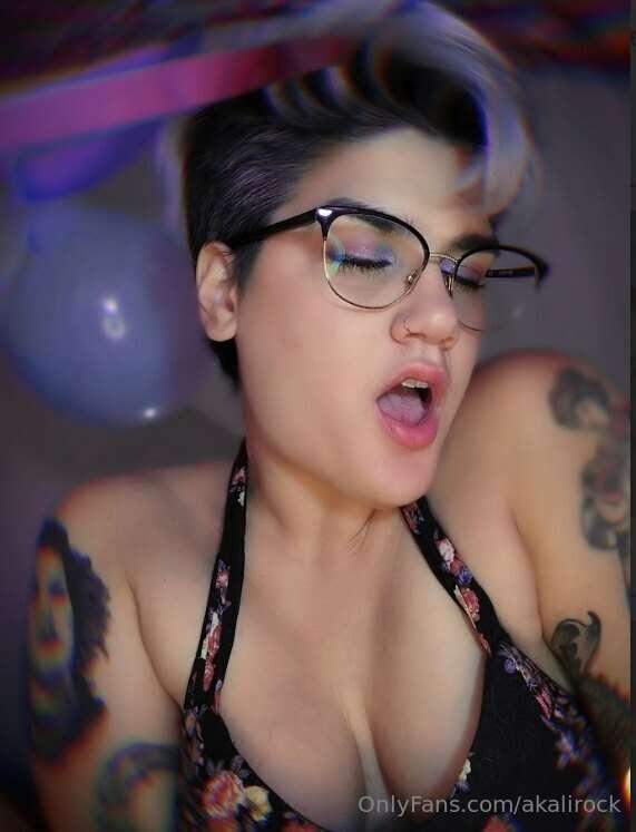 You’ve found my naughtiest of naughty pages finally, right h..