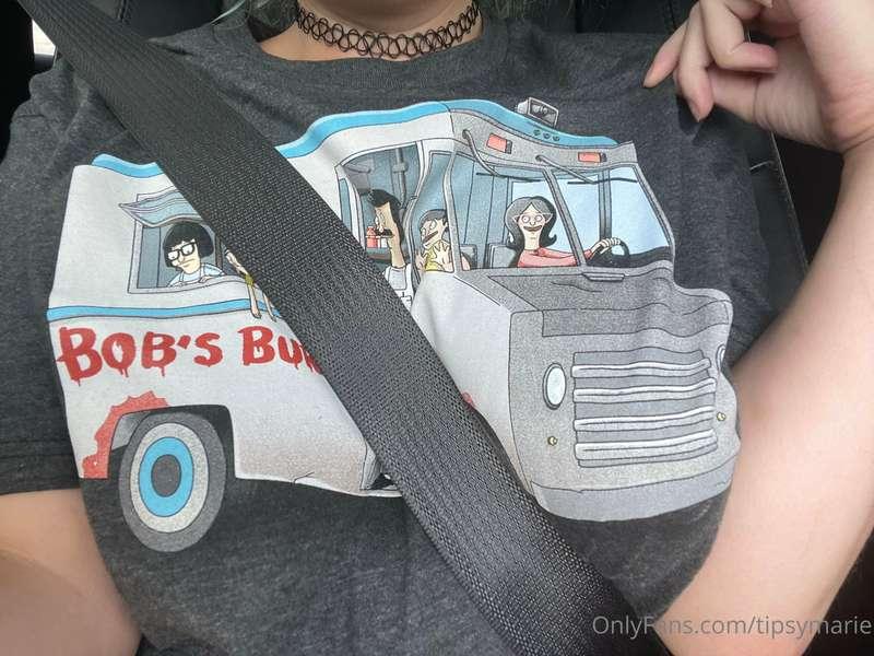 Tina and Louise are judging you. 🤓  [ % seatbelt titties in ..