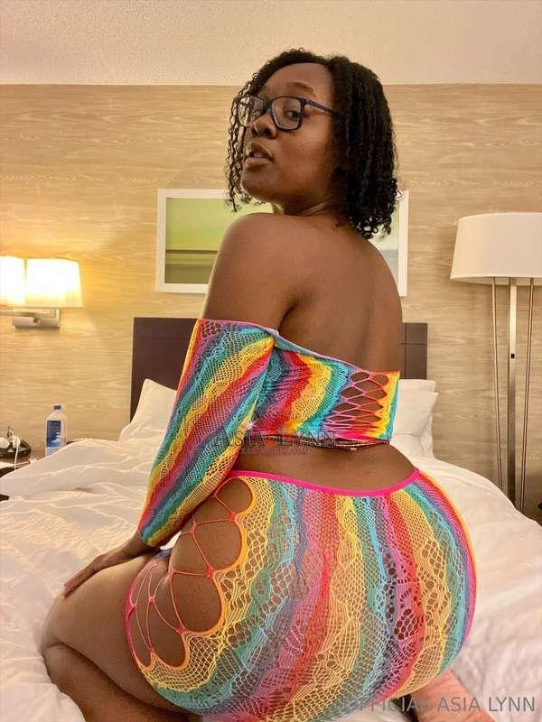 # if you’re horny I can help 😍
@xasialynnx