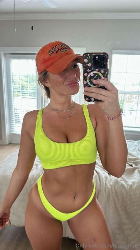 who’s ready for the live tonight?!