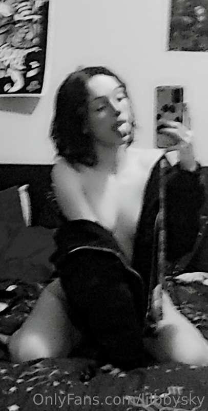B+W vibes🤍🖤