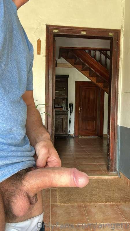 Balls anyone ? 🤤💦💦