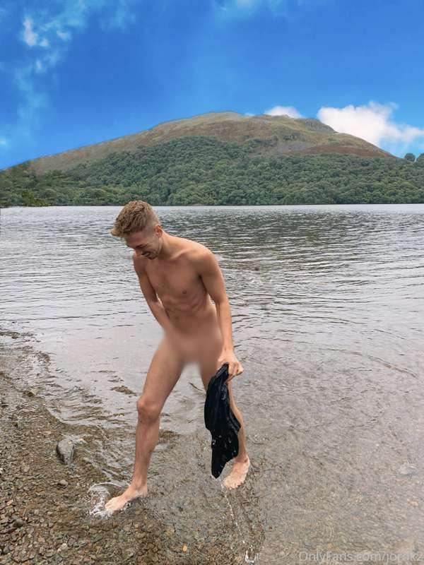 Skinny dipping is my fav thing to do 🐠🐟