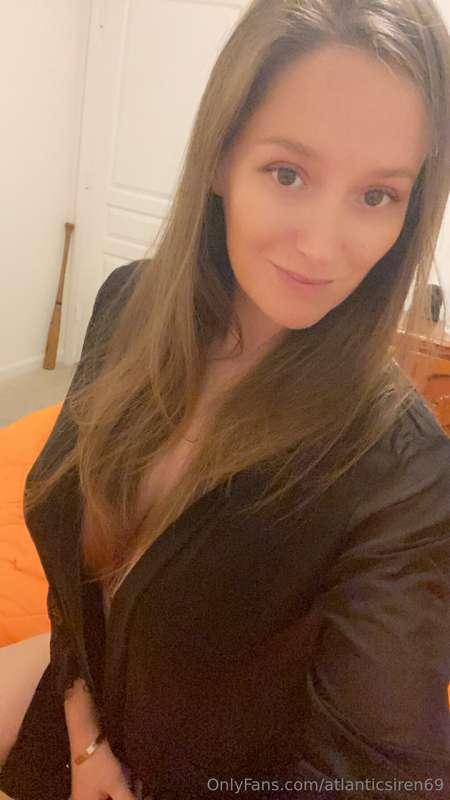 Lovin this Saturday night 💋 what are you up too?