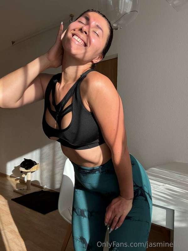 Sunlight on my skin, a smile on my face, and that sweet post..