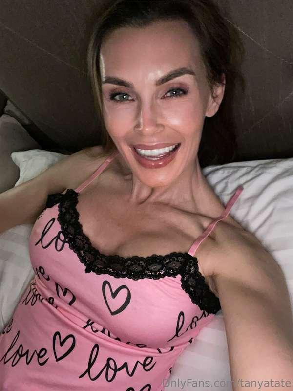 Who's up and wants to play?! 😈