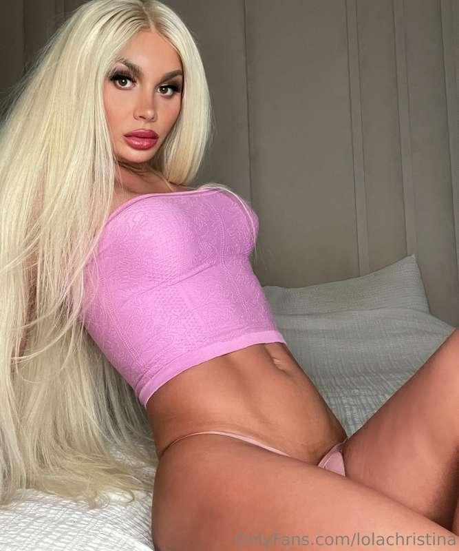 Pink never looked this inviting 👄 hit my dms and let me be t..
