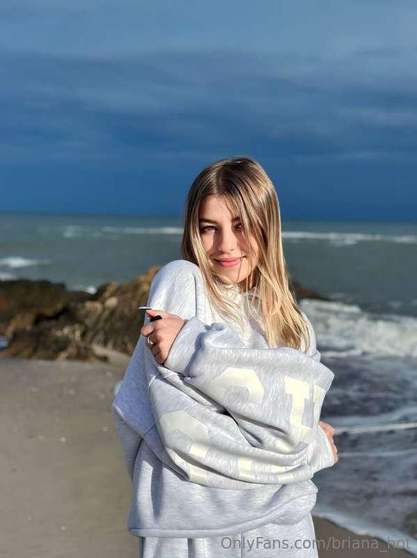 They say the beach has a way of washing away your thoughts....