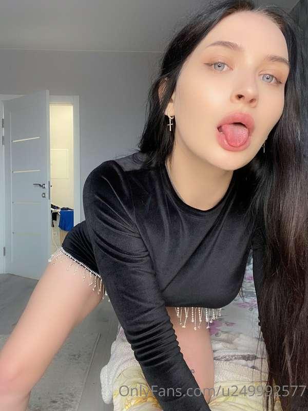 im_lolakinks image #1