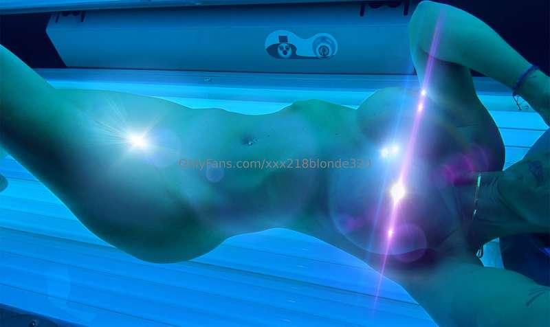 Let me know if you’d like something while I tan ☀️