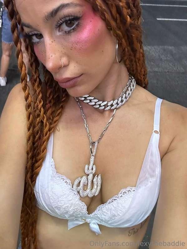 Who are your TOP 3 favorite Adult Stars right now? Legendary..