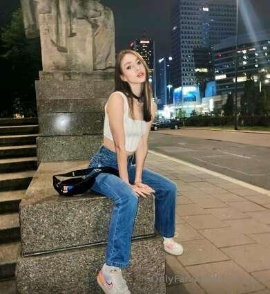 ❗️Today she answers all. ❗️  @y0kami                        ..