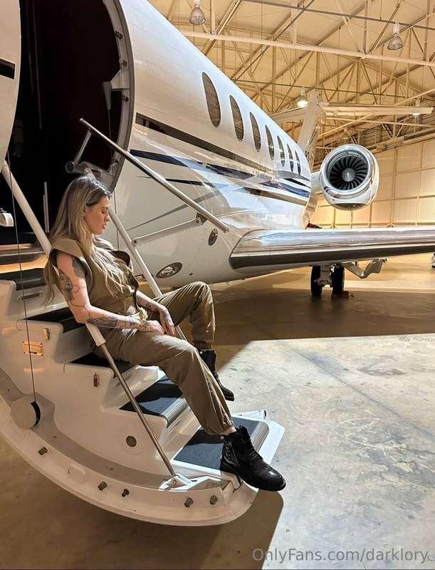** ✈️ This hot pilot👩🏼‍✈️is ready to taken off! Jump on boar..