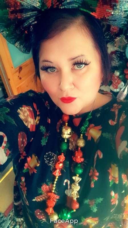 Do I look Christmasy enough for my party dinner 😂😂😂