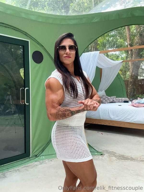 How much do you like biceps girls ? 🌹🔥