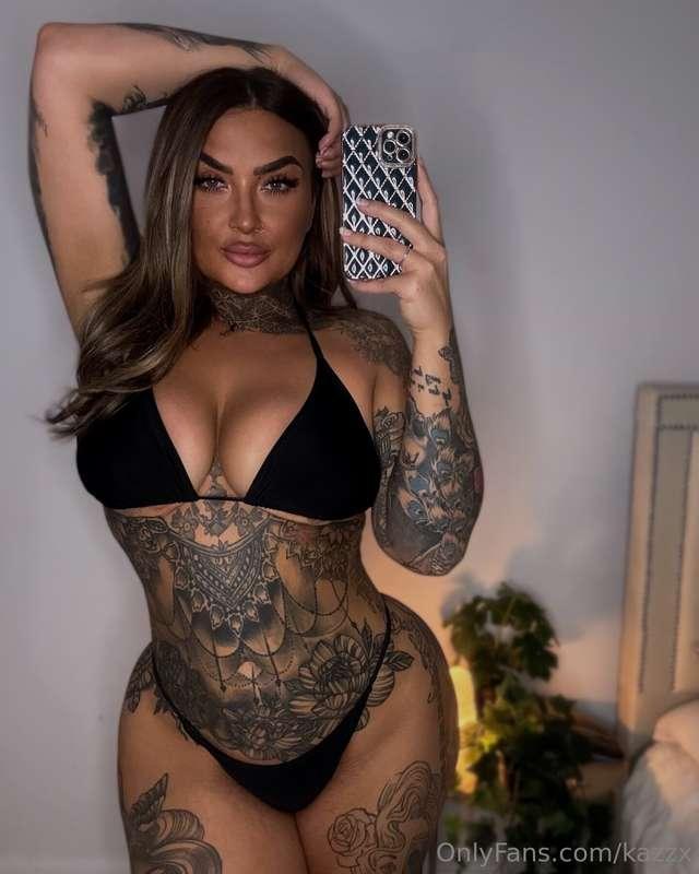 Hi 🖤