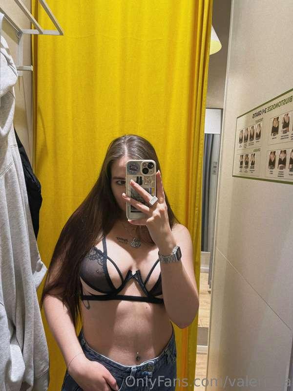 👀