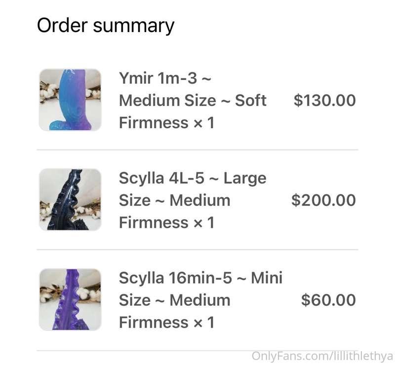 💦🖤 I just dropped $1100 on dildos so you all will have some ..
