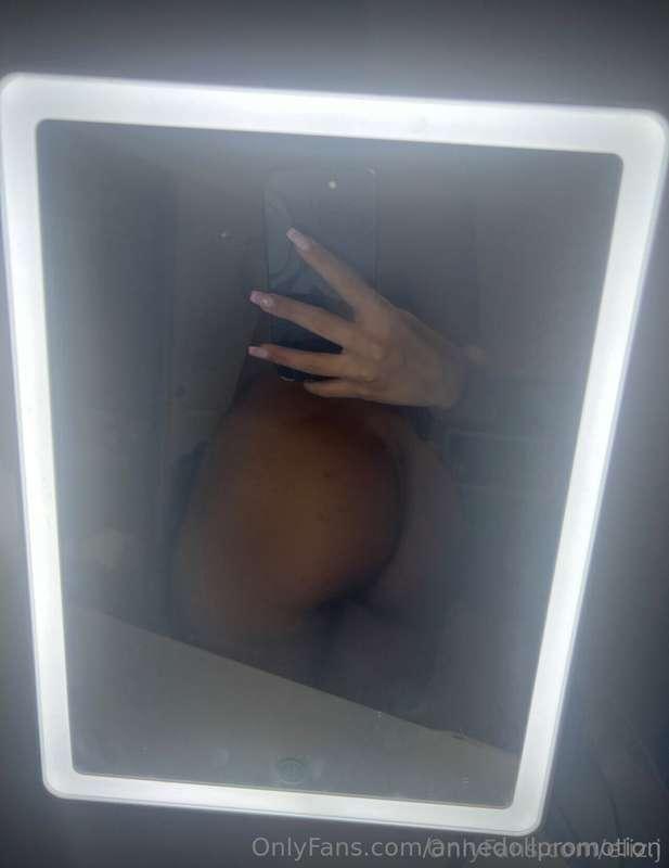 Free subscription: @eliz.jI’m 21 living in vegas. I’m just t..