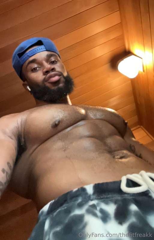 Sauna chillin